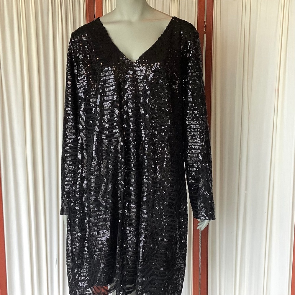 City Chic Long Sleeve Black Sequin Sheath Dress Sz XL/ 22 Cocktail Dress